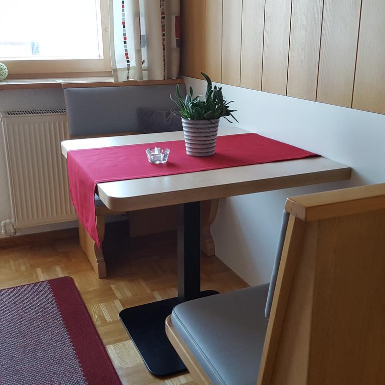 בצאו Appartements Gastehaus Monika מראה חיצוני תמונה